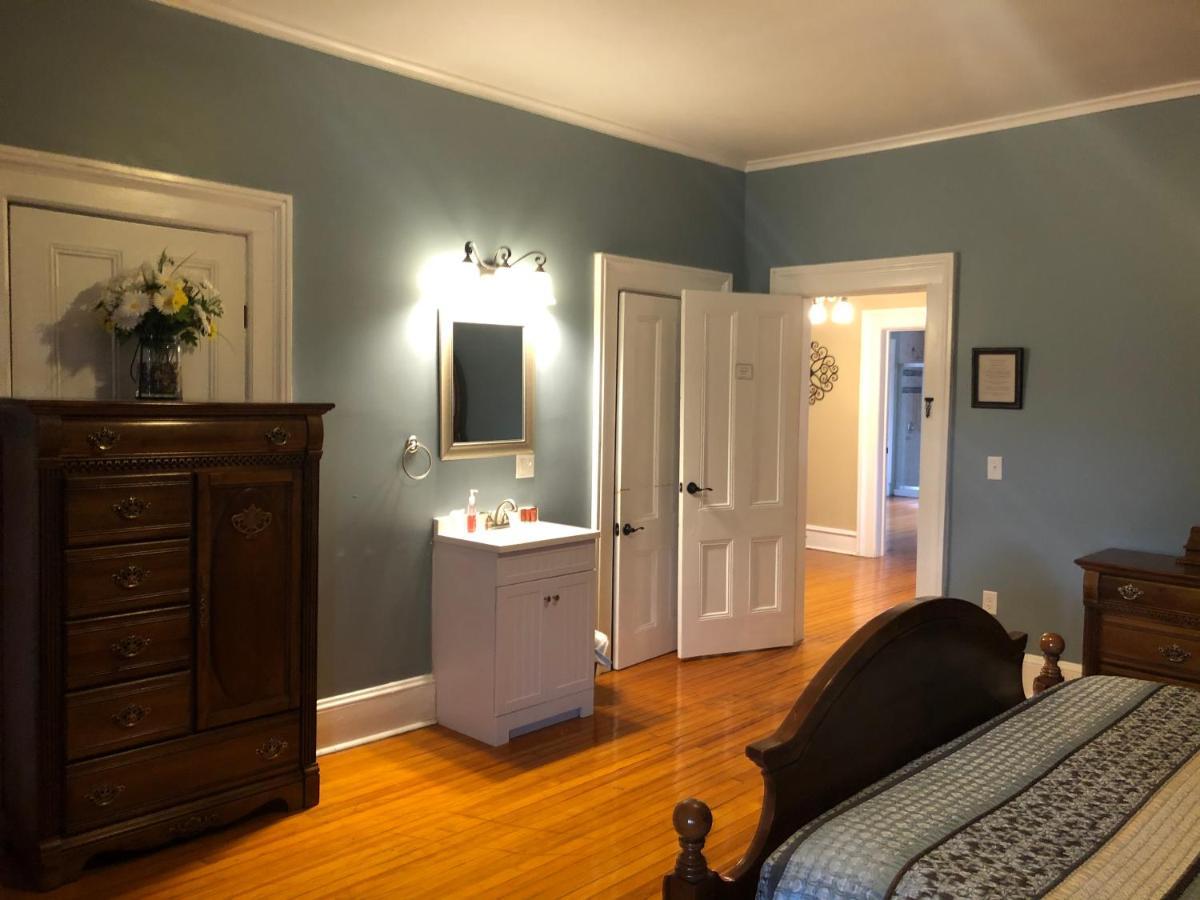Cook Mansion Bed & Breakfast Montour Falls Exterior photo